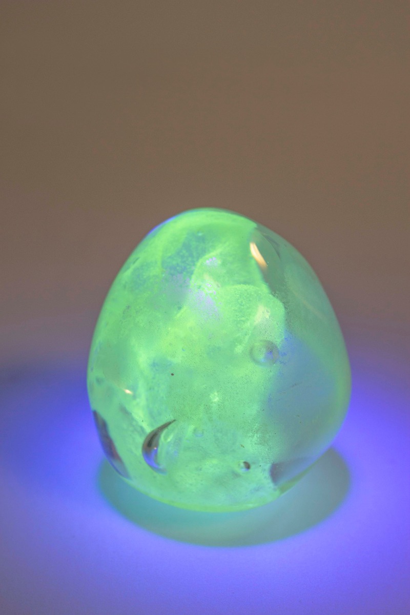 Luminous glass stone